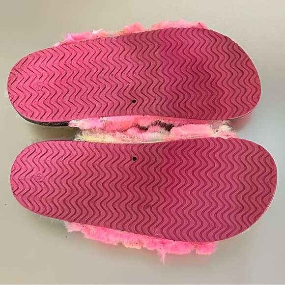 Cozy Pastel Rainbow Fuzzy Double-Strap Slip-On Slides Soft Plush Sandals Sz 4–5 - Picture 8 of 8